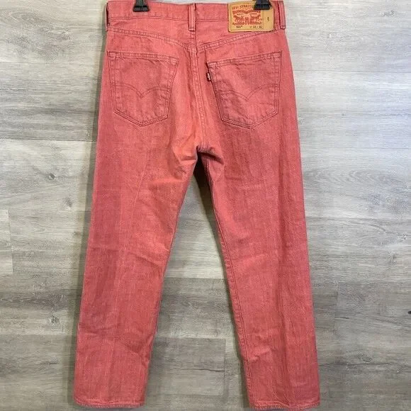 Levis 501 White Oak Cone Denim Jeans

These fit like size 30 waist 32 inseam - Picture 9 of 10